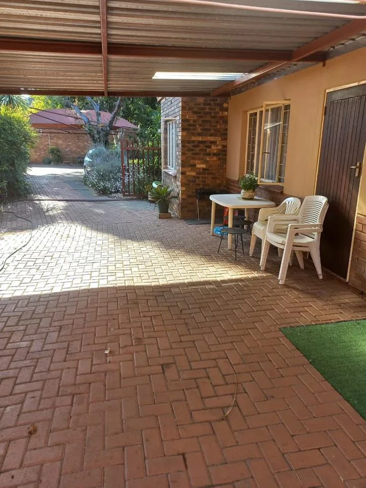 2 Bedroom Apartment / flat to rent in Waverley
