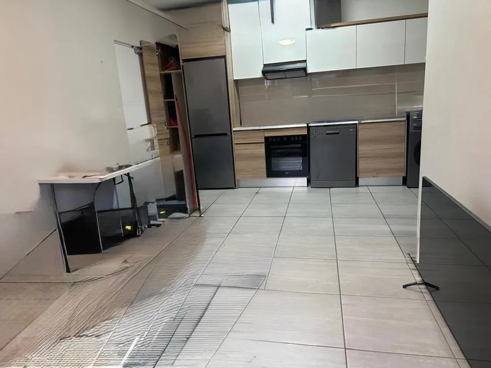 1 Bedroom Apartment / flat to rent in Waterfall