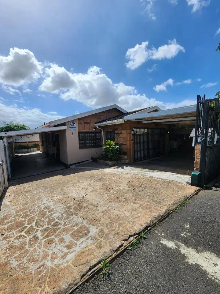 3 Bedroom House for sale in Phoenix Industrial