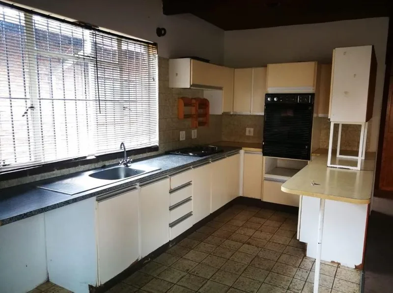 1 Bedroom House to rent in Glen Austin AH