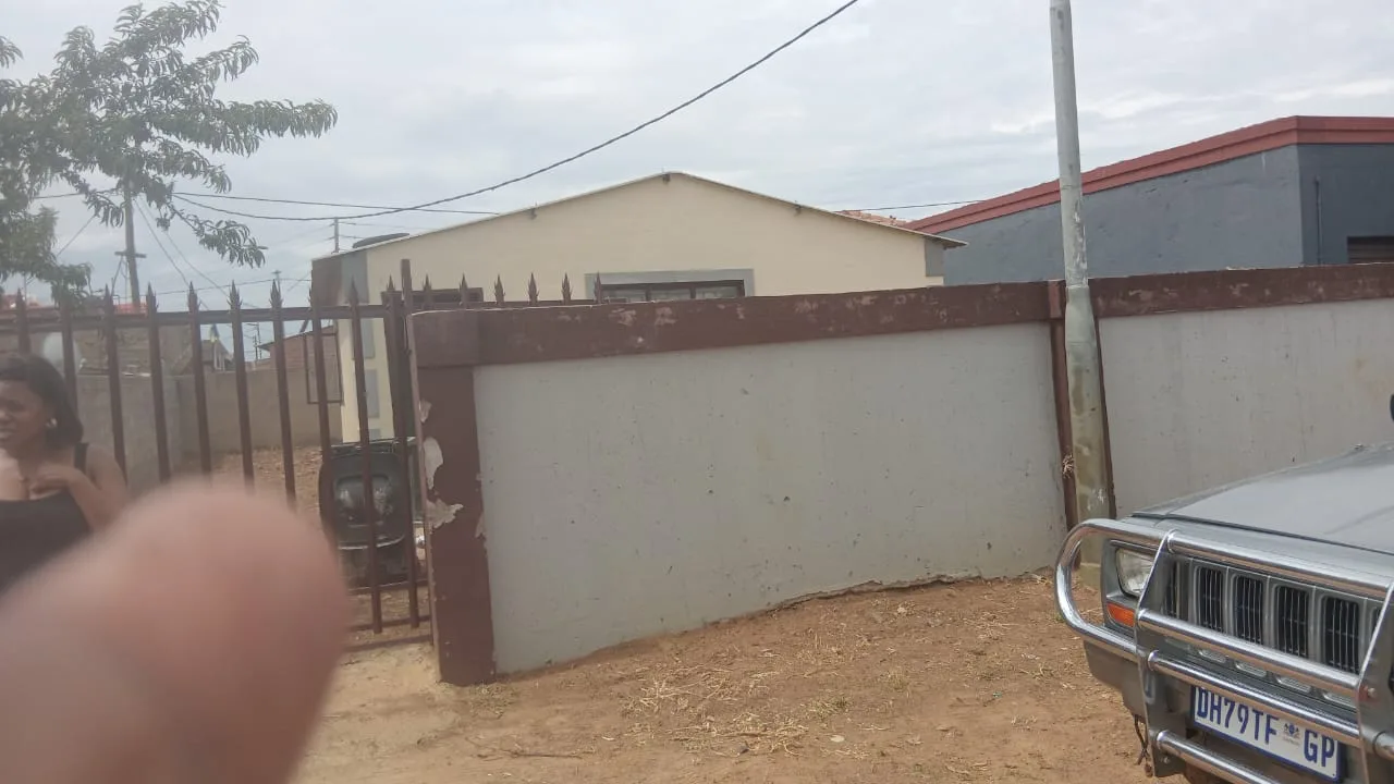 2 Bedroom House for sale in Orange Farm