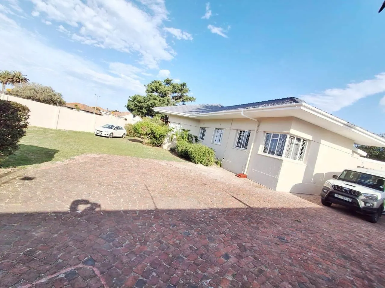 1 Bedroom Apartment in Mount Croix