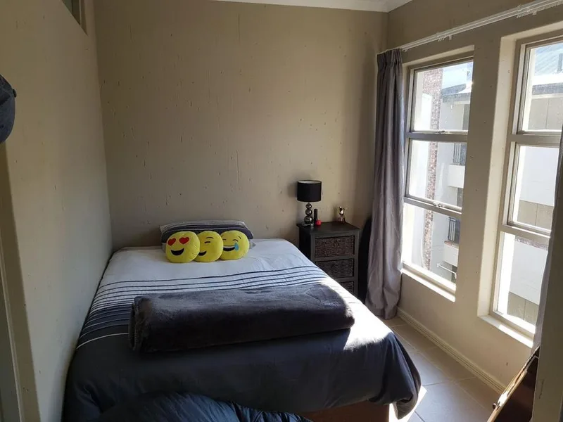 1 Bedroom Apartment / flat for sale in Van Der Hoff Park