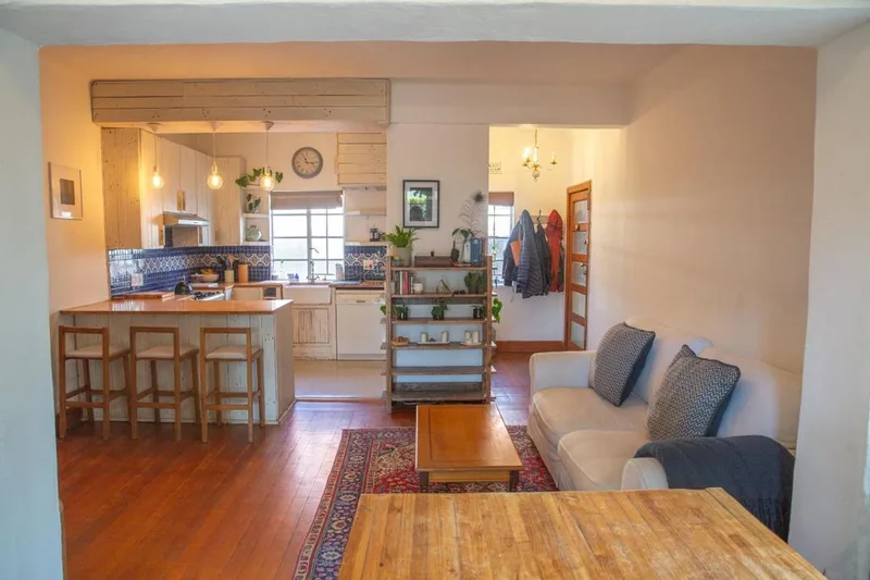 2 Bedroom Apartment / flat to rent in Parktown North