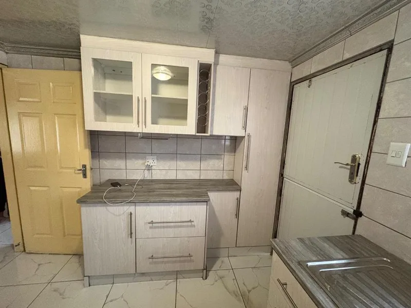 House to rent in Tsakane
