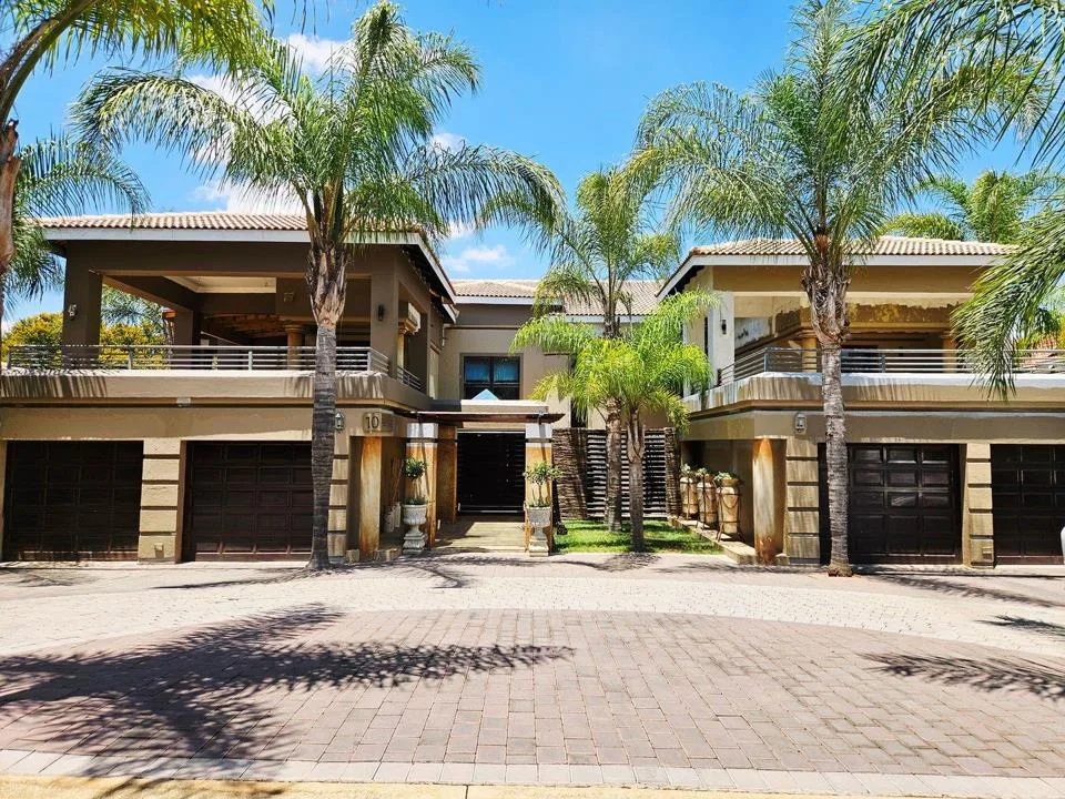 5 Bedroom House to rent in Woodhill Golf Estate