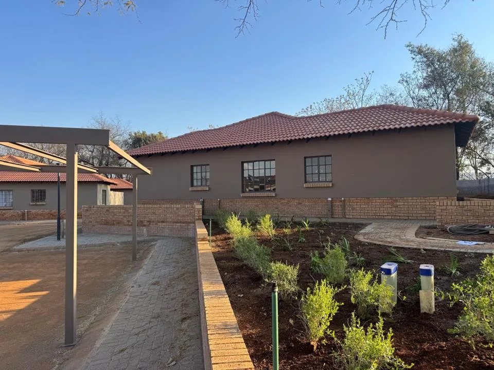 3 Bedroom Townhouse for sale in Hexrivier Lifestyle Estate