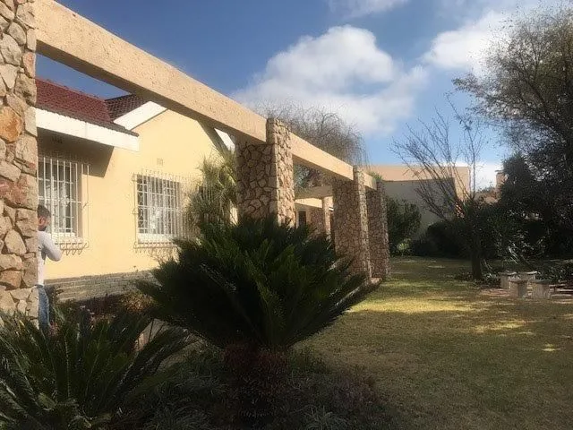 1 Bedroom House to rent in Buccleuch