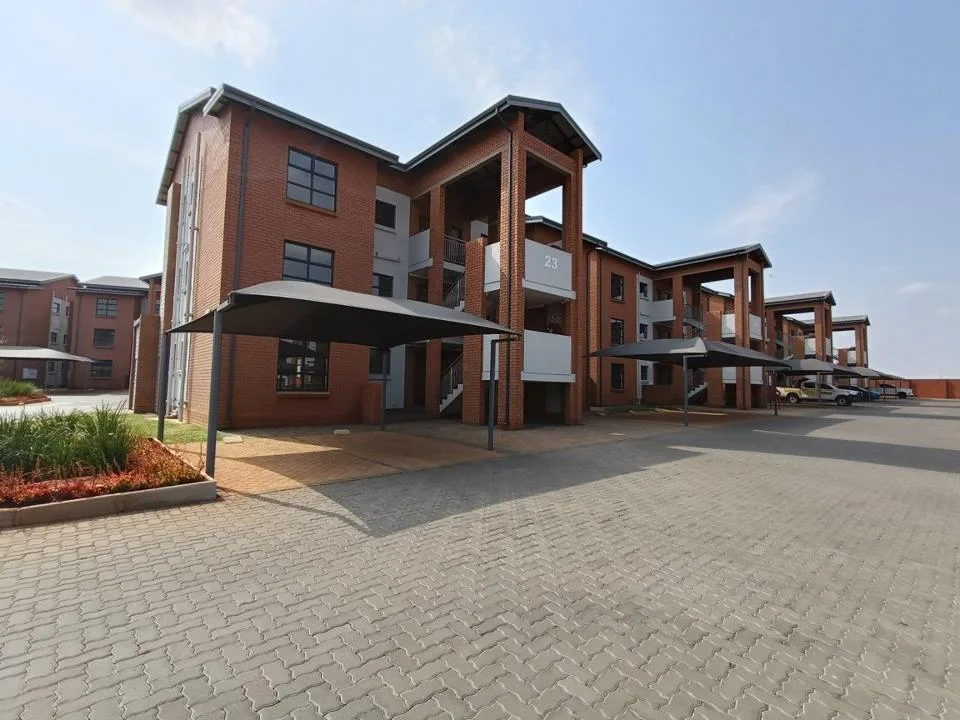 2 Bedroom Apartment / flat to rent in Olivewood