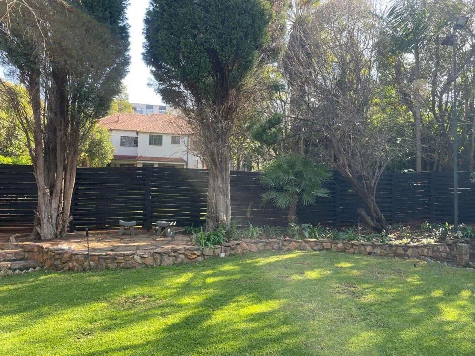Commercial property to rent in Houghton Estate