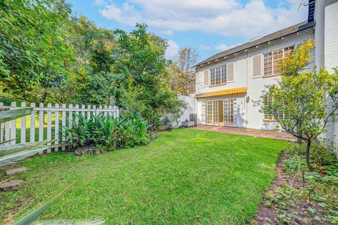 3 Bedroom House to rent in Benmore Gardens