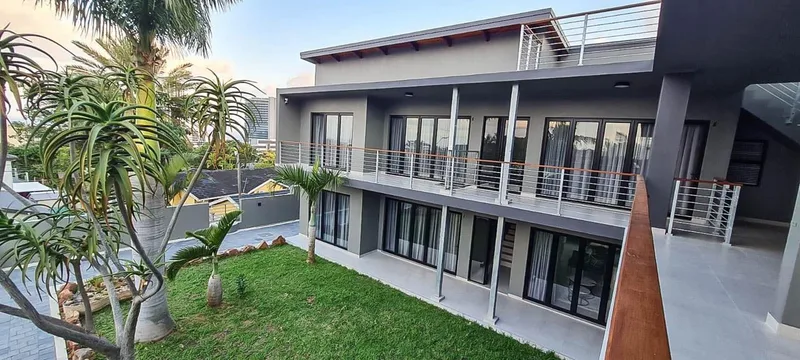 2 Bedroom Apartment / flat to rent in Umhlanga Central