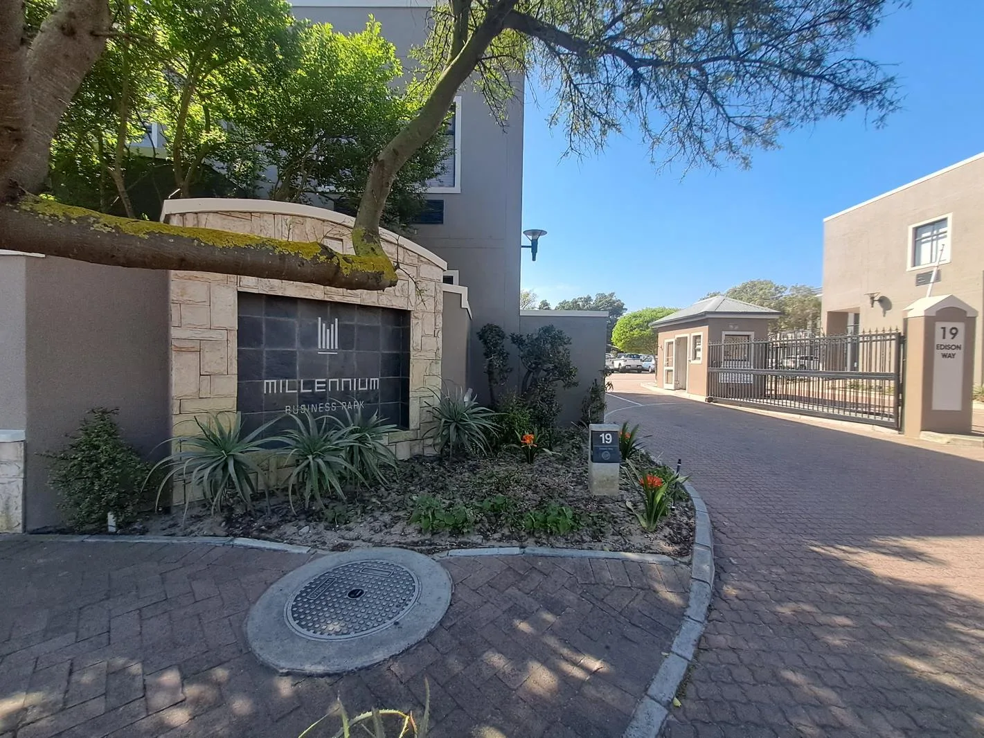 50.1 m² Commercial space in Century City