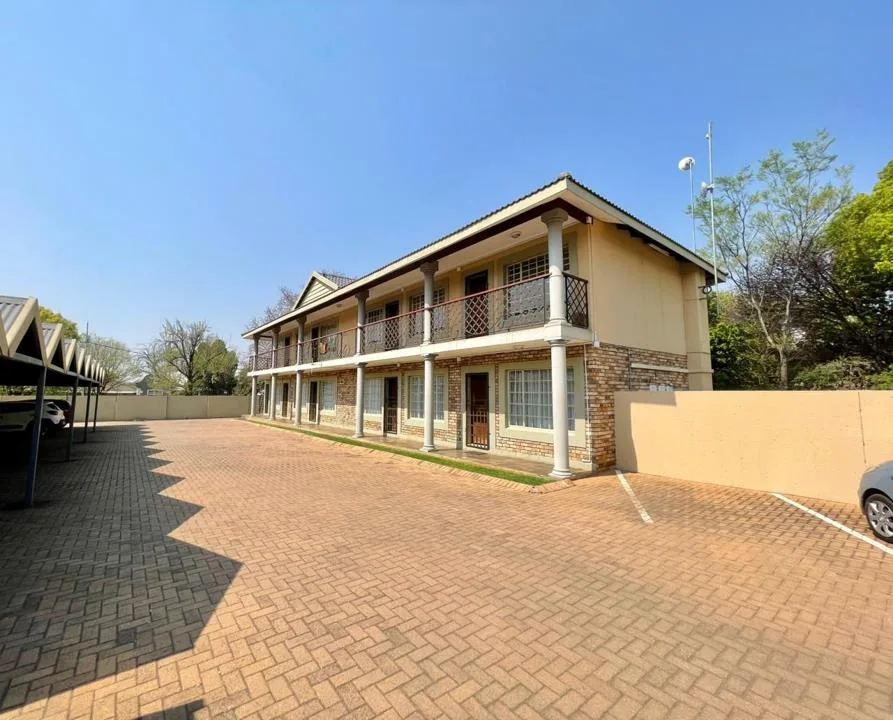 1 Bedroom Apartment / flat for sale in Bult West