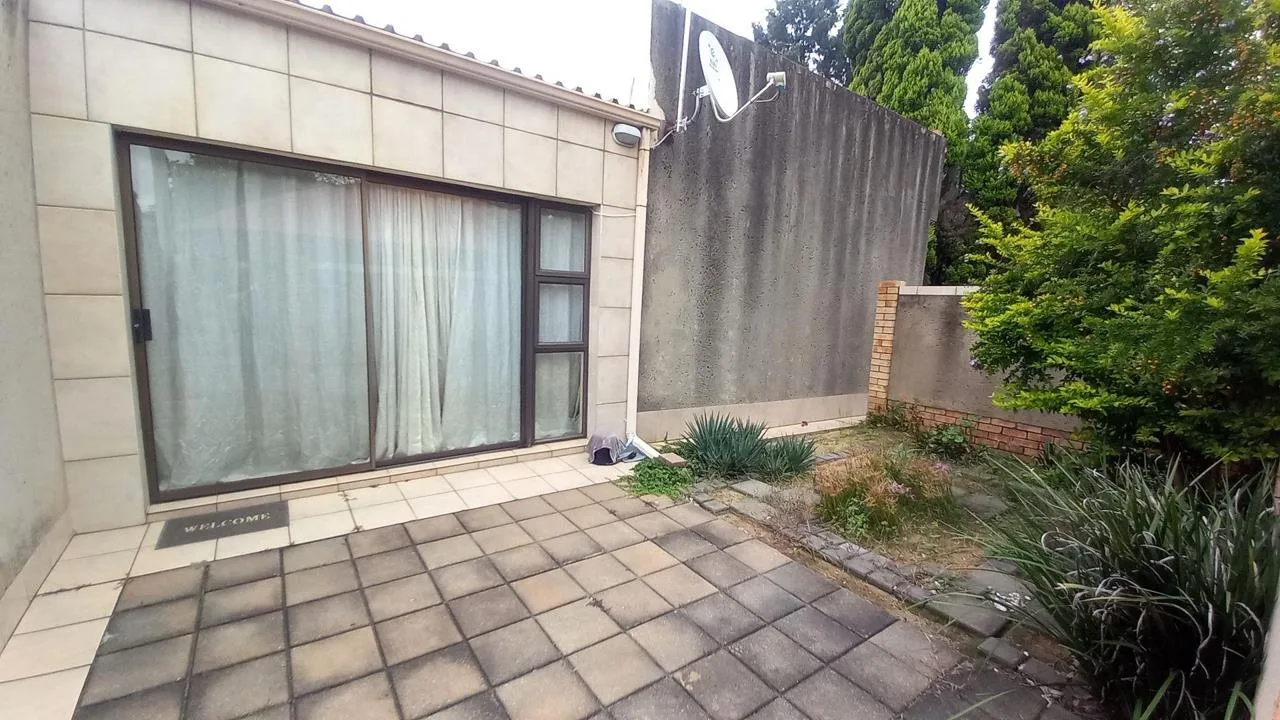 1 Bedroom House to rent in Glen Austin AH