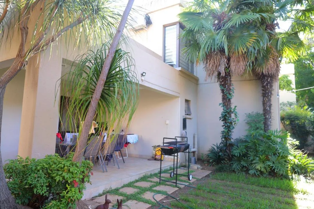 3 Bedroom Townhouse to rent in Brooklyn