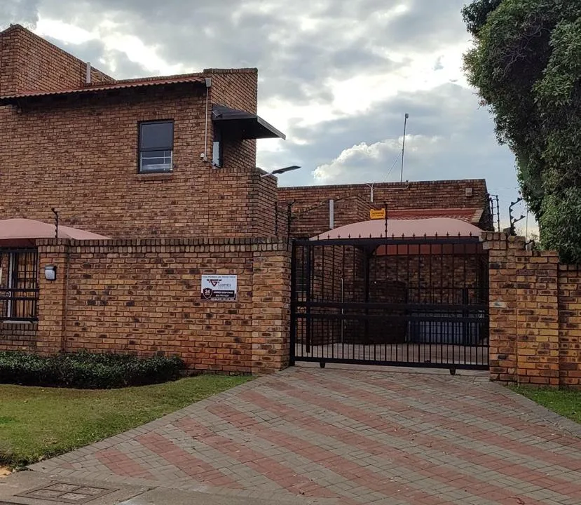 2 Bedroom Apartment / flat to rent in Sunward Park