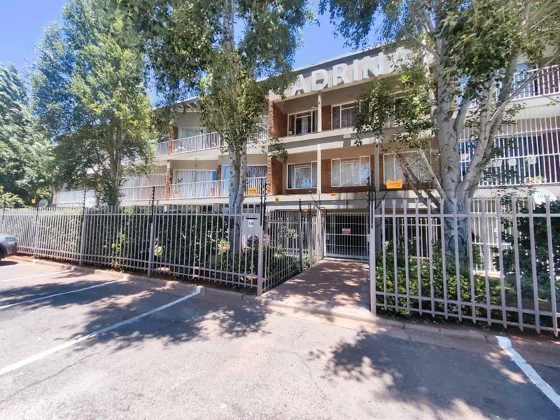 2 Bedroom Apartment / flat for sale in Baillie Park
