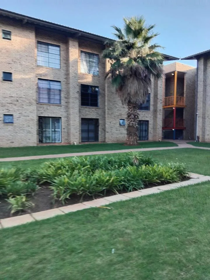 0.5 Bedroom Apartment / flat for sale in Kannoniers Park