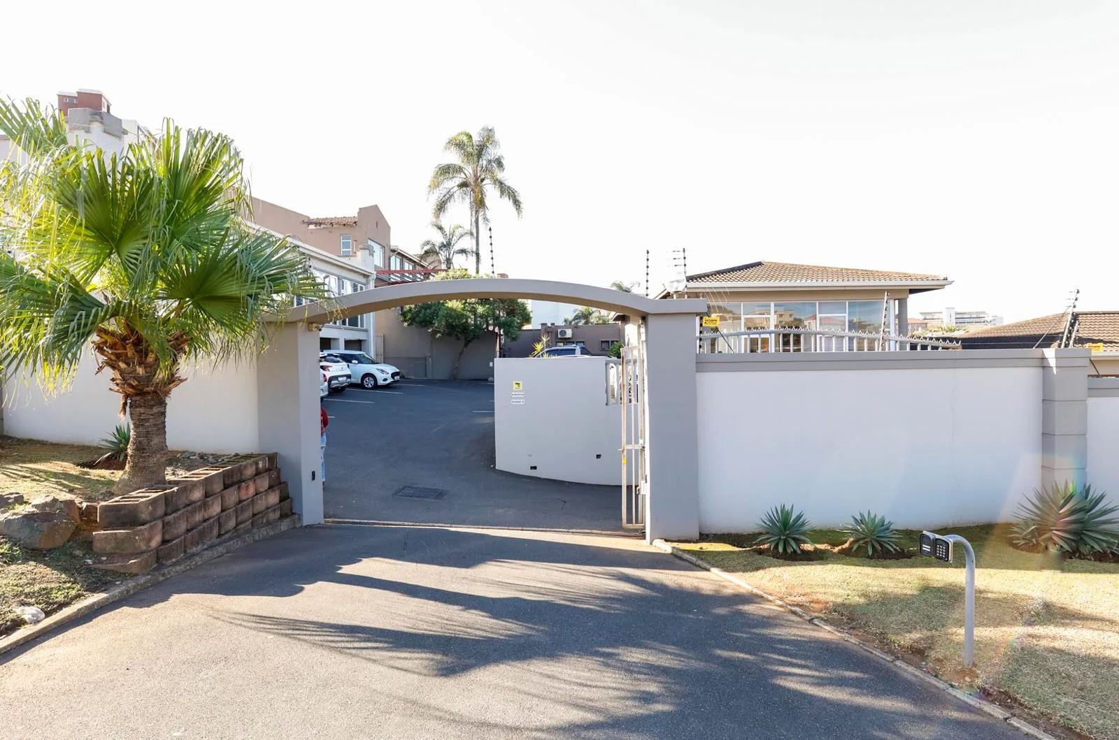990 m² Commercial space in Morningside