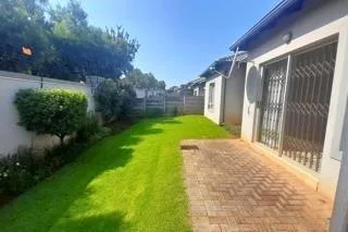 3 Bedroom Townhouse to rent in Amorosa