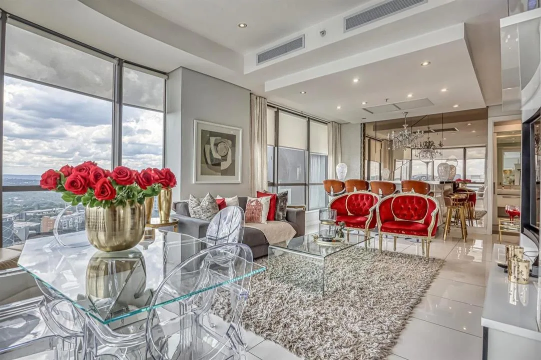 3 Bedroom Apartment / flat to rent in Morningside