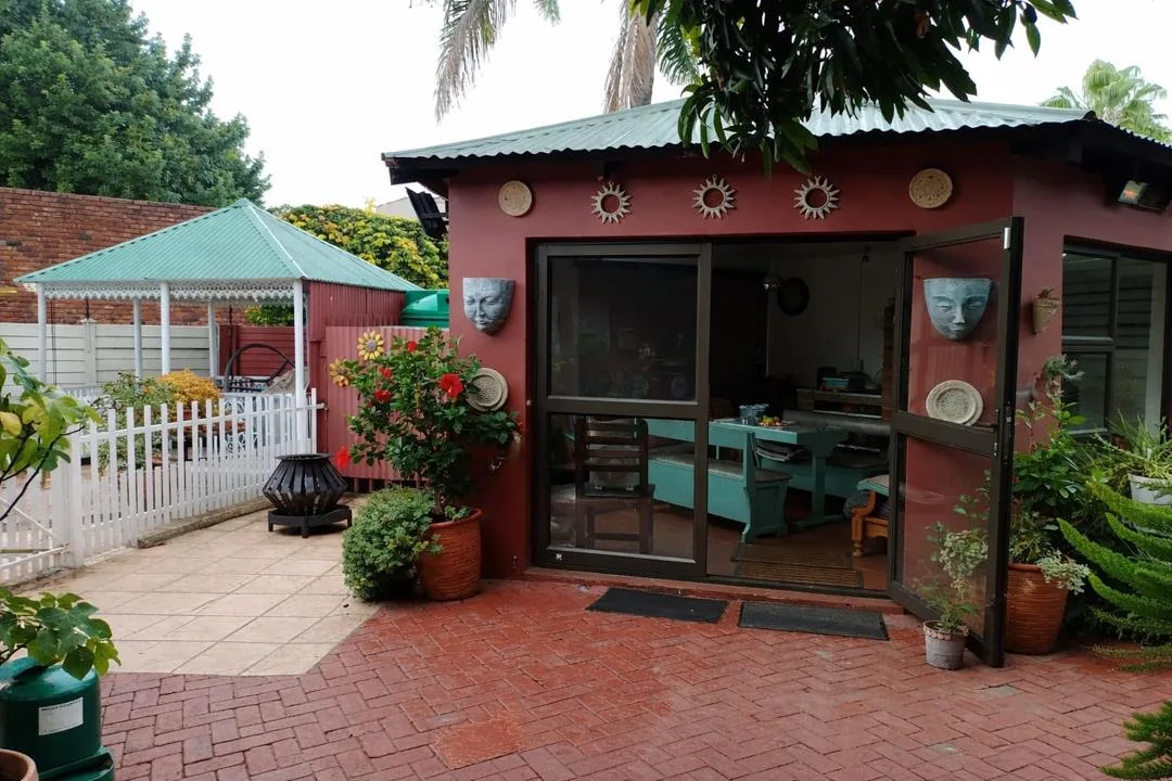 4 Bedroom House for sale in Bo-dorp