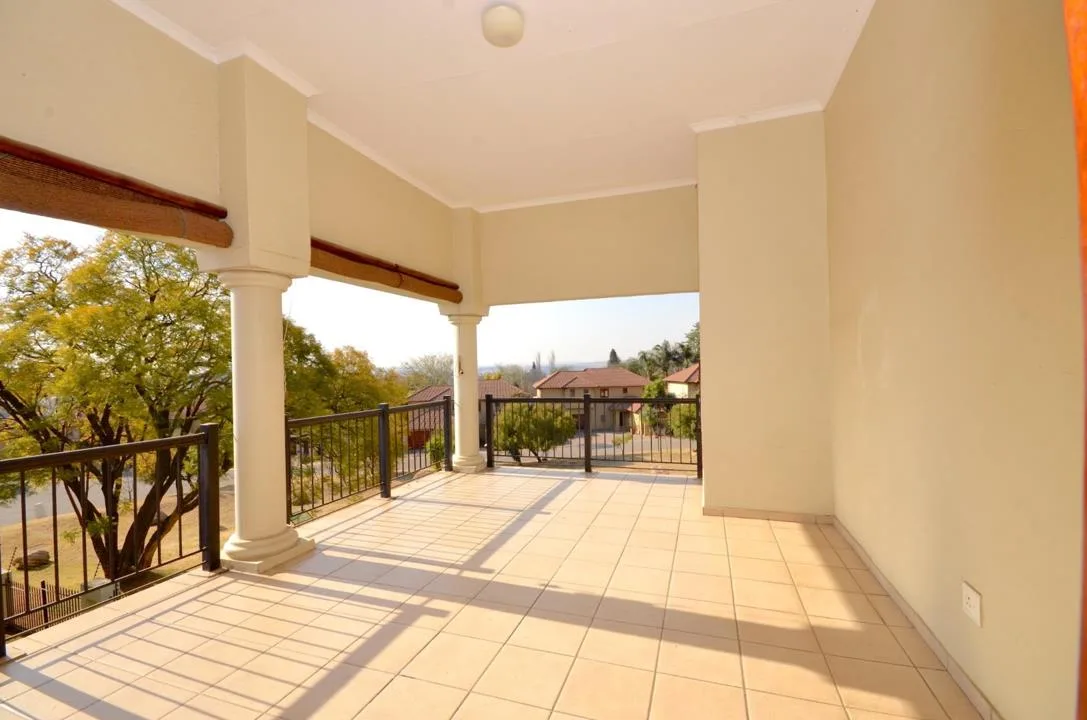 1 Bedroom Apartment / flat to rent in Paulshof