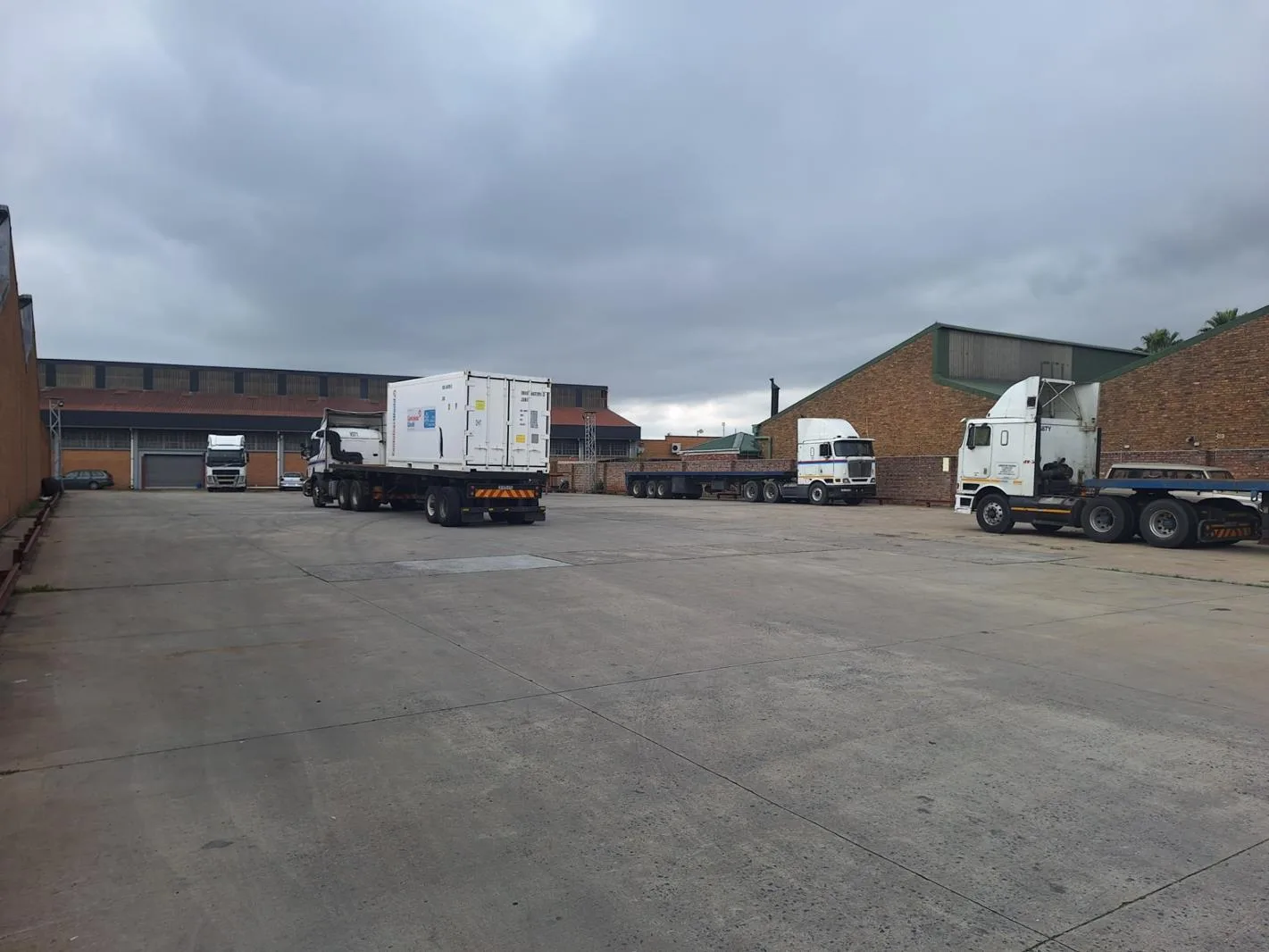 800 m² Industrial space in Montague Gardens