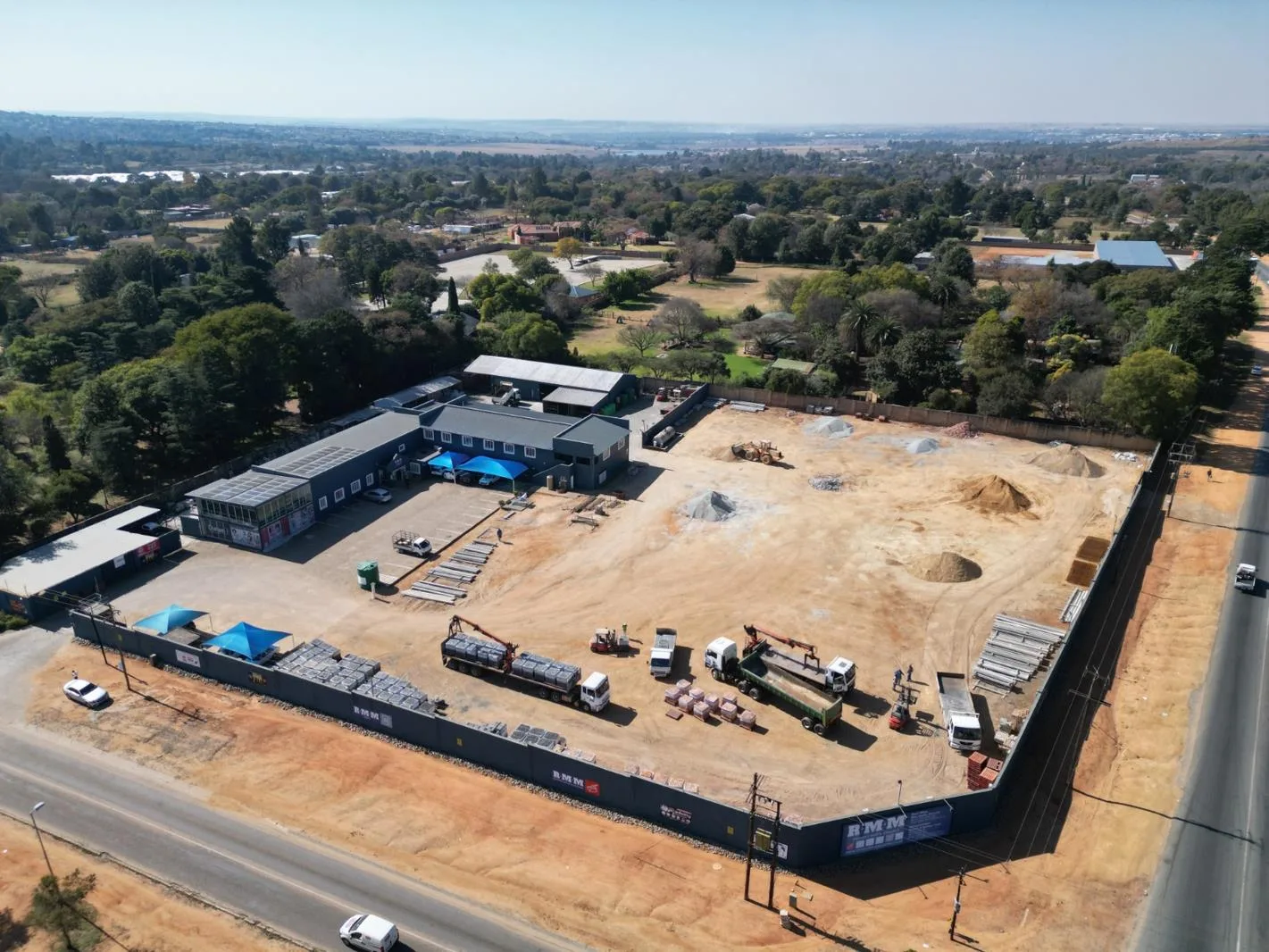 2 000 m² Industrial space in Glen Austin AH