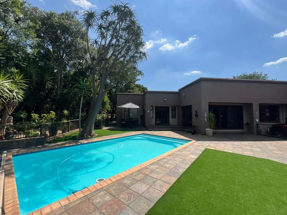 3 Bedroom House for sale in Mount Amanzi