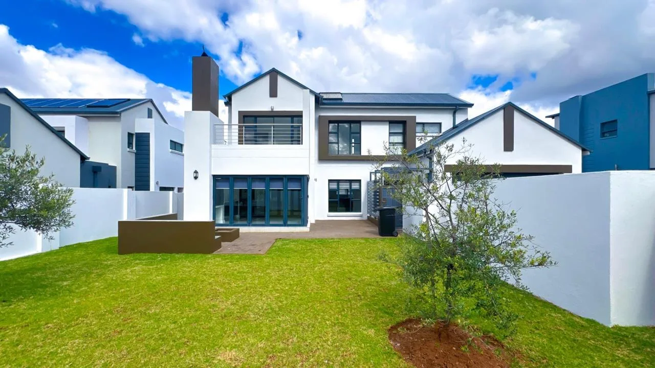 4 Bedroom House to rent in Midstream Meadows