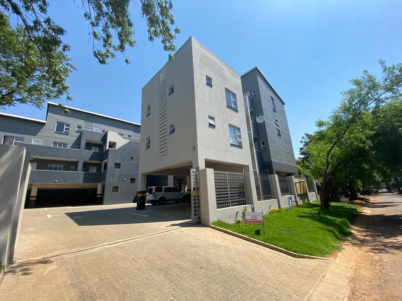 2 Bedroom Apartment / flat to rent in Windsor West