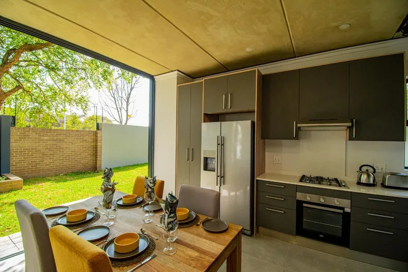3 Bedroom Apartment / flat to rent in Menlo Park