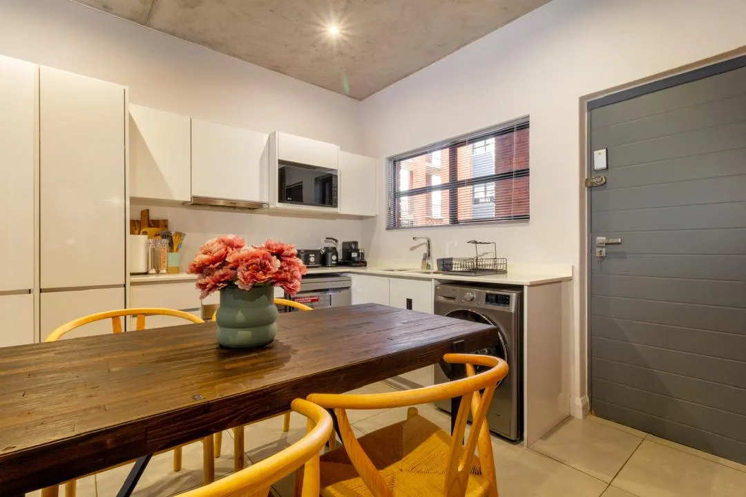 2 Bedroom Apartment / flat to rent in Melrose North