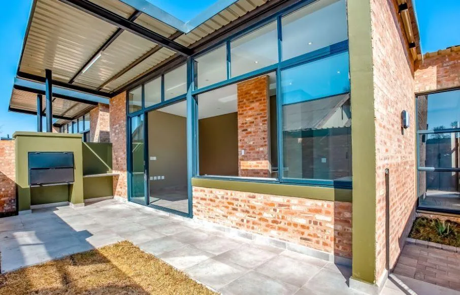 2 Bedroom House for sale in Potchefstroom Central