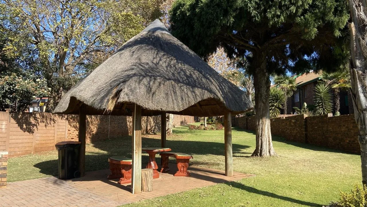 2 Bedroom Apartment / flat to rent in Zwartkop
