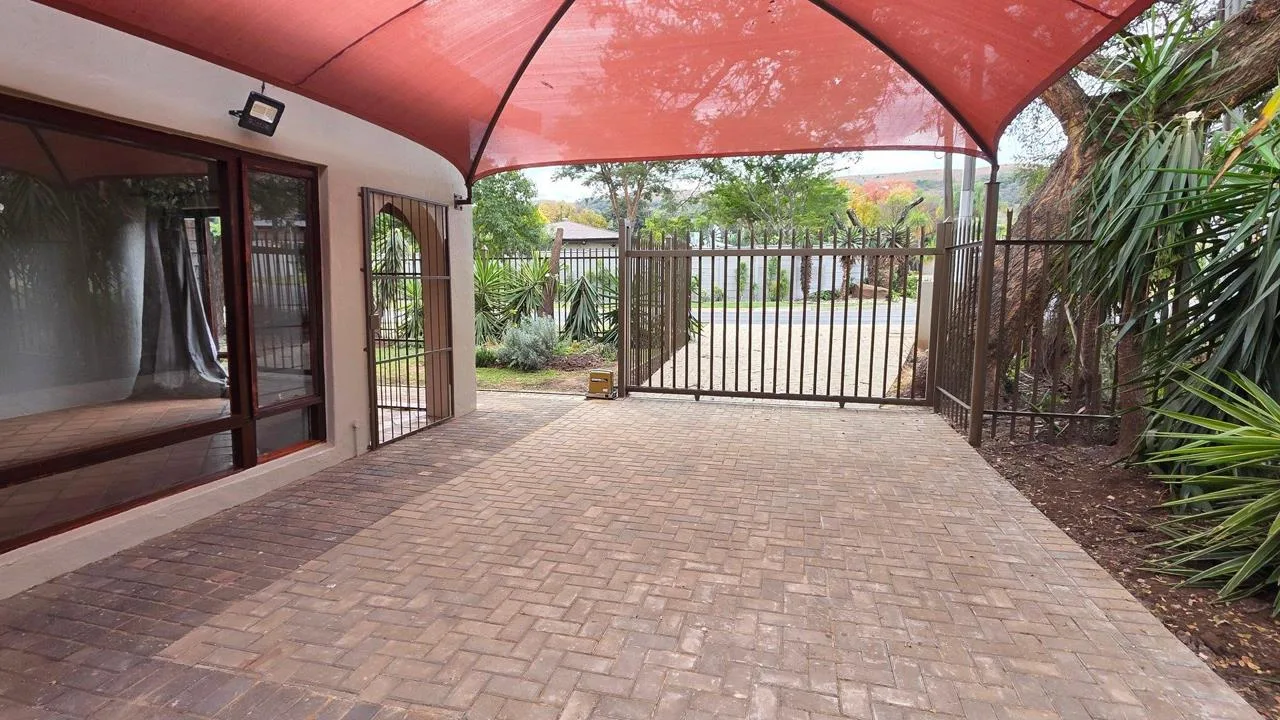 2 Bedroom House to rent in Wonderboom South