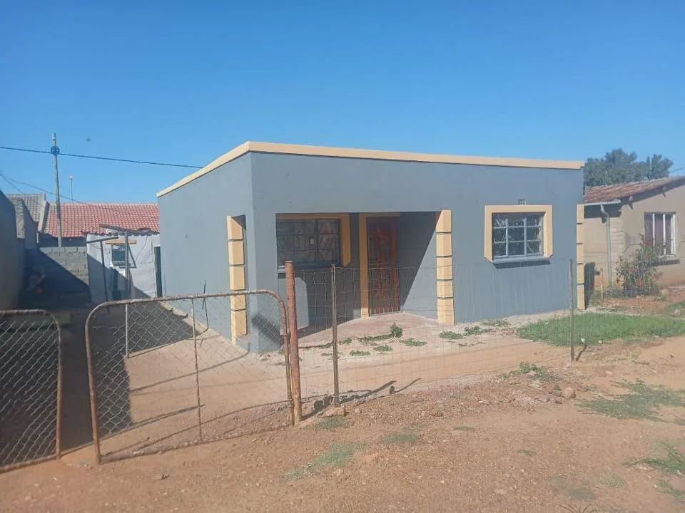 2 Bedroom House for sale in Orange Farm
