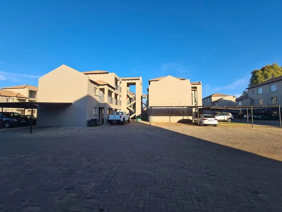 1 Bedroom Apartment / flat for sale in Mooivallei Park