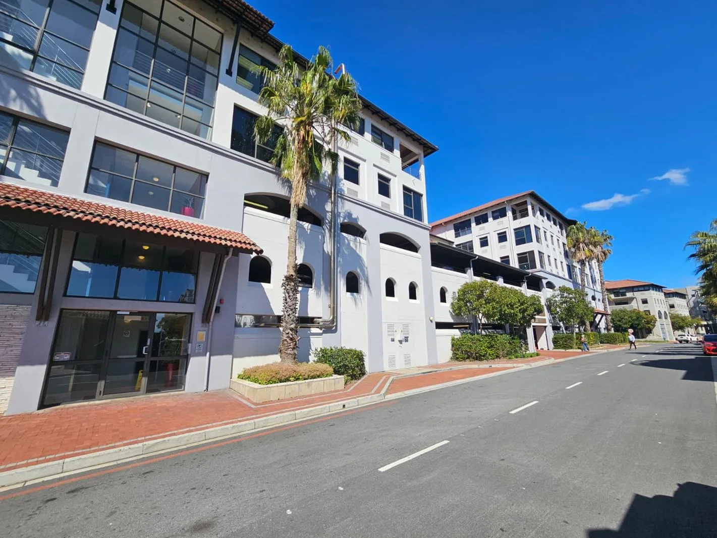 208 m² Commercial space in Century City