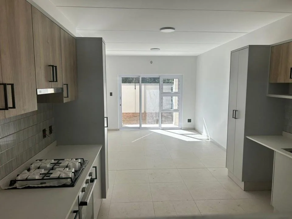 2 Bedroom Apartment / flat to rent in Fourways