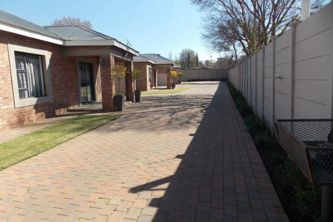 2 Bedroom Townhouse for sale in Wilkoppies