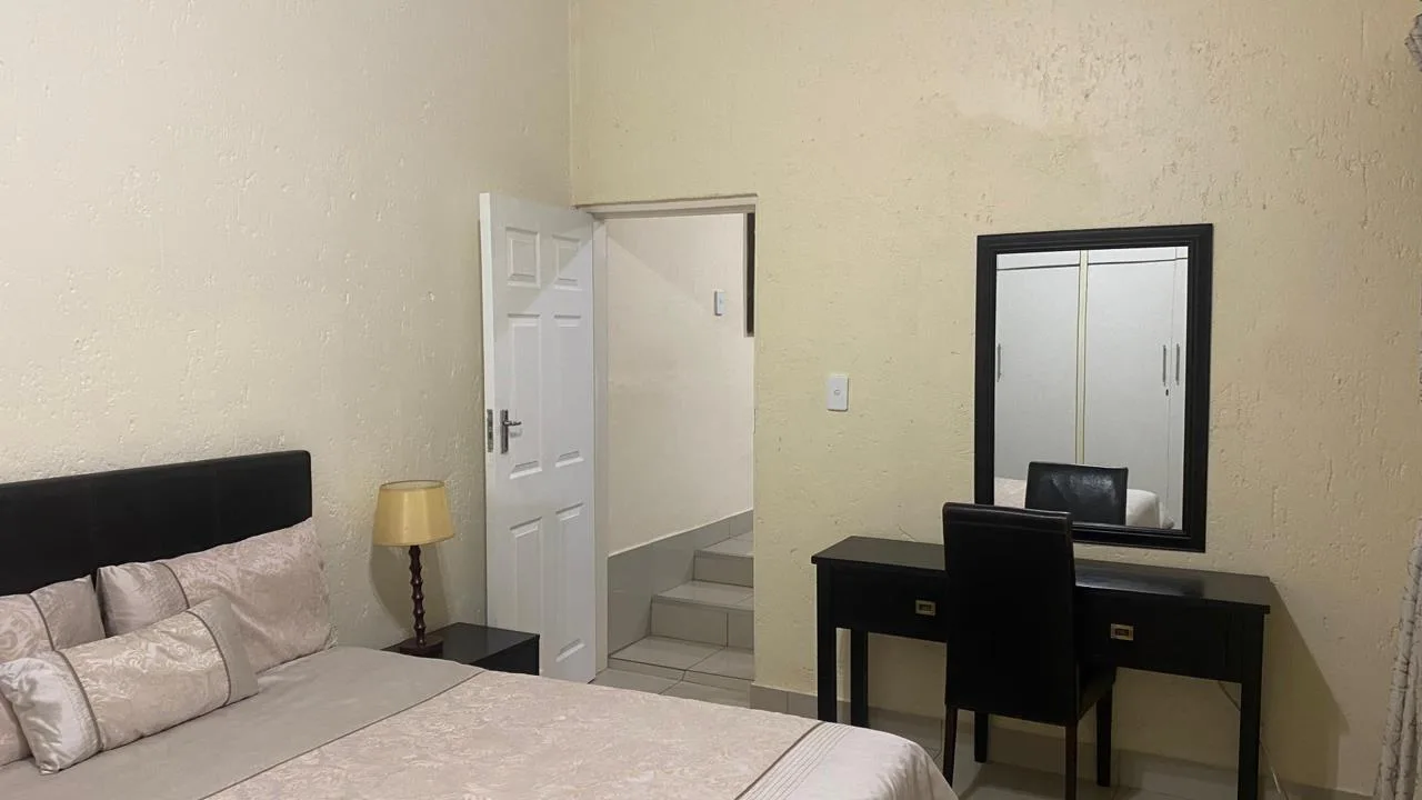1 Bedroom House to rent in Linden