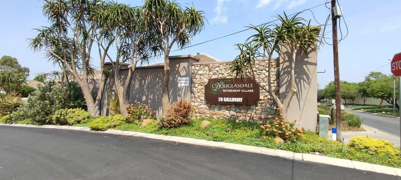 1 Bedroom Apartment / flat to rent in Douglasdale