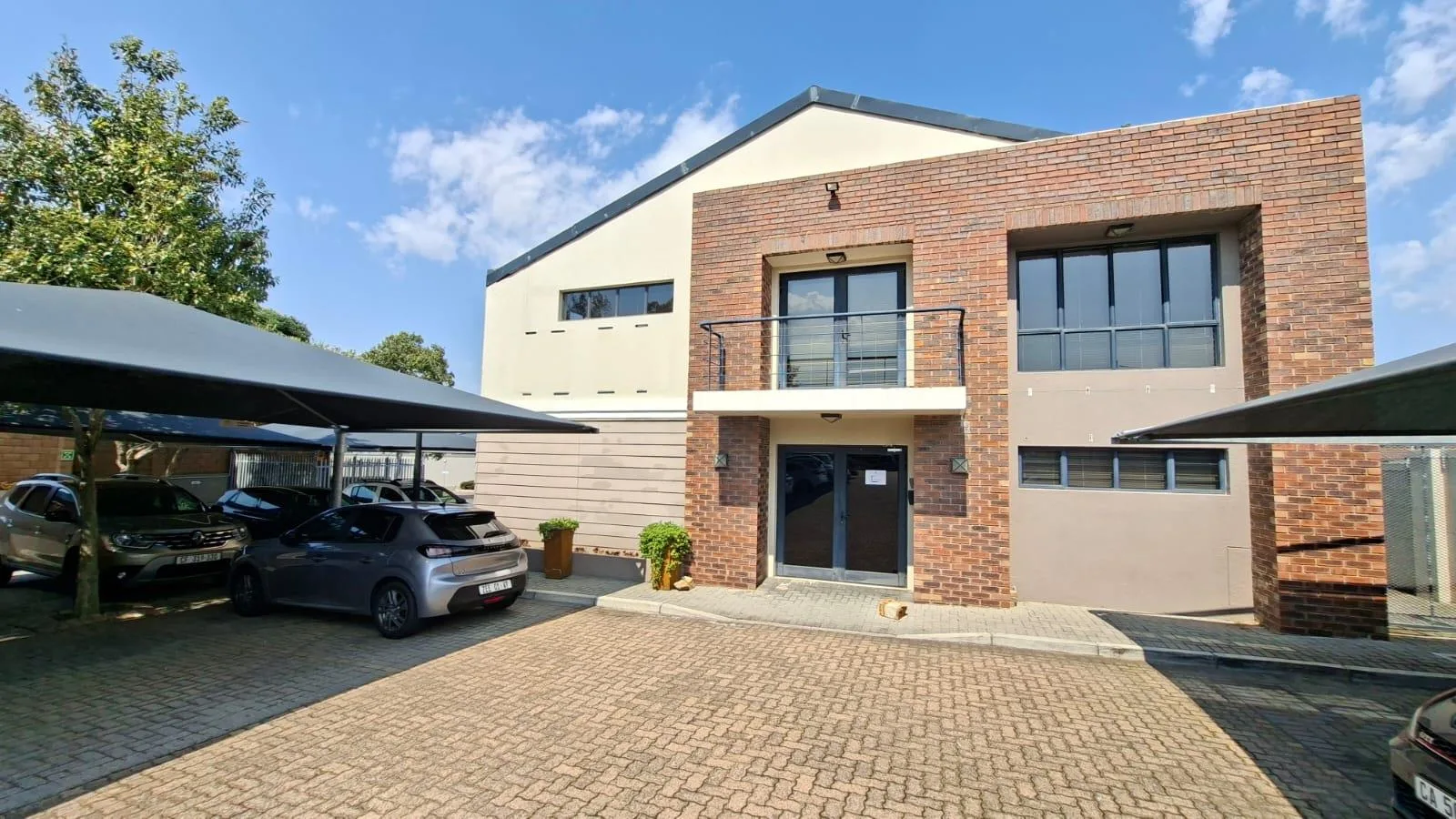 163 m² Commercial space in Bellville Central