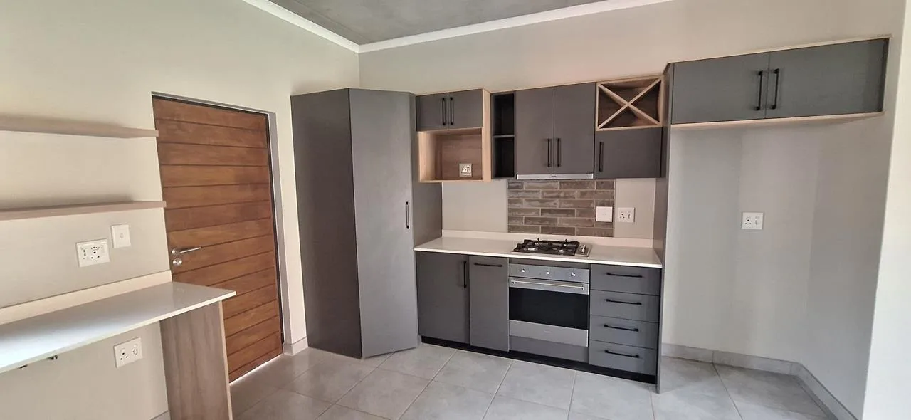 2 Bedroom Apartment / flat to rent in Olympus AH