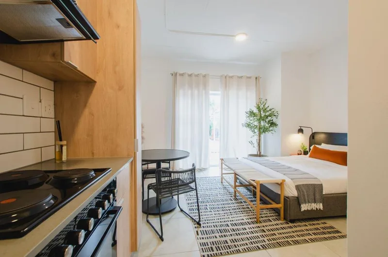 0.5 Bedroom Apartment / flat to rent in Illovo