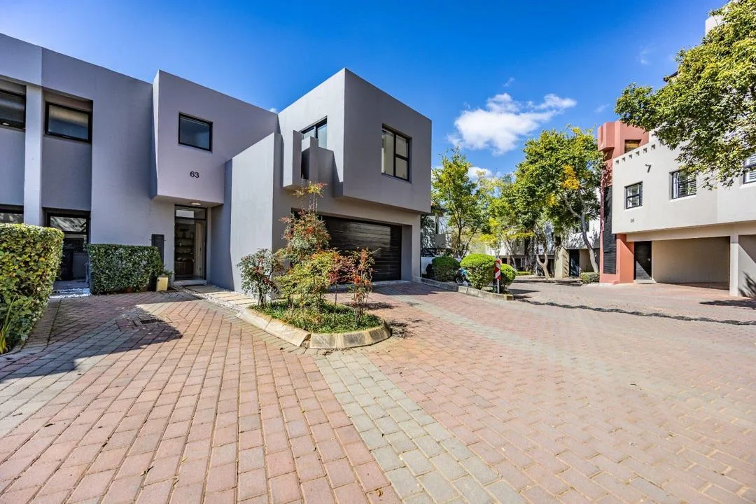 2 Bedroom Townhouse to rent in Lombardy Estate
