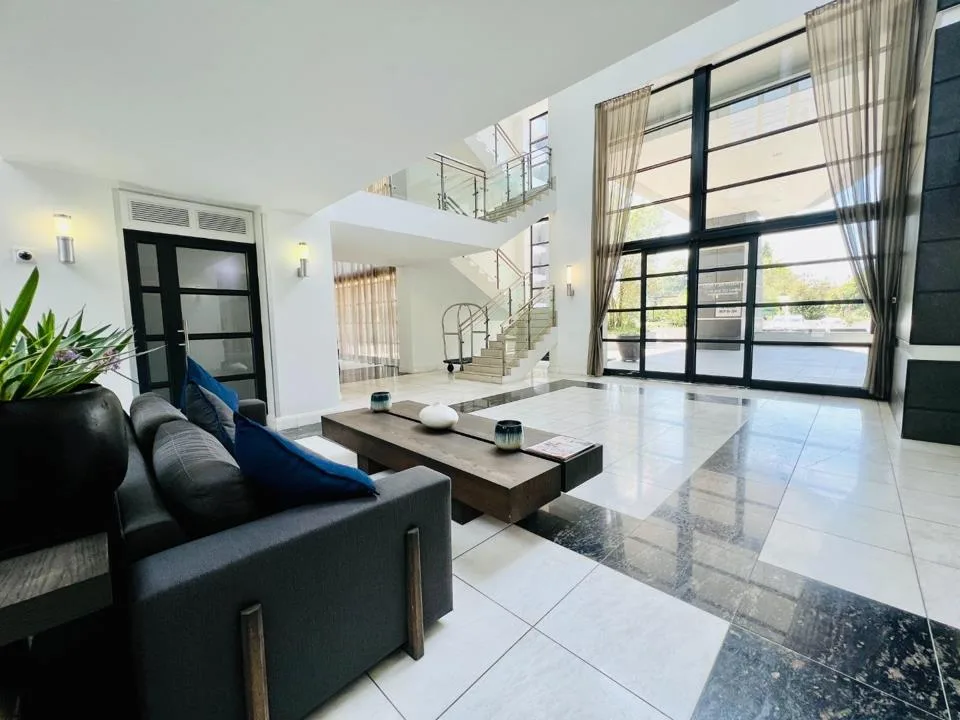 2 Bedroom Apartment / flat to rent in Morningside